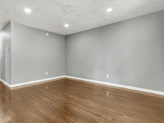 4th image of 1411 North Ave NE