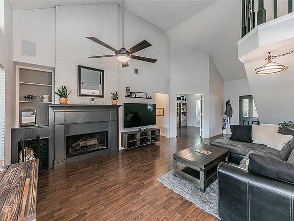3rd image of 1032 Monarch Dr