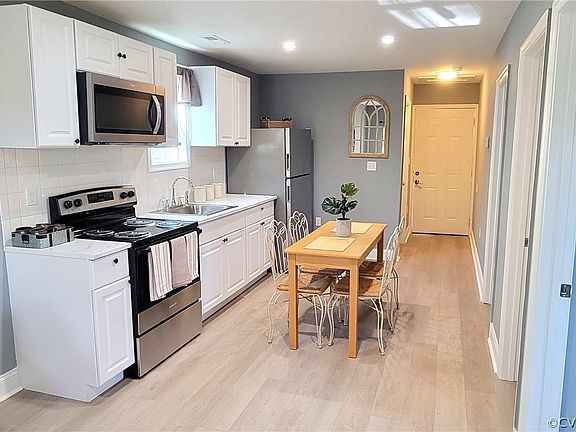5th image of 1112 Chestnut St