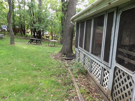 2nd image of 21/37 Woodhaven Dr E