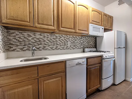 Rented by Spire Group | media 16