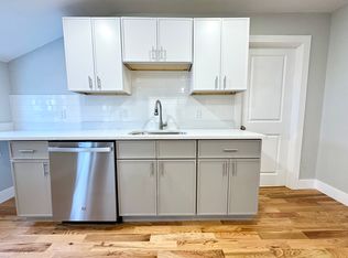 35 Richards St APT 3, Worcester, MA 01603