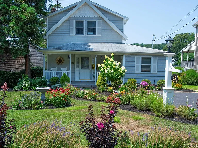 35 Prospect Rd — Photo 1