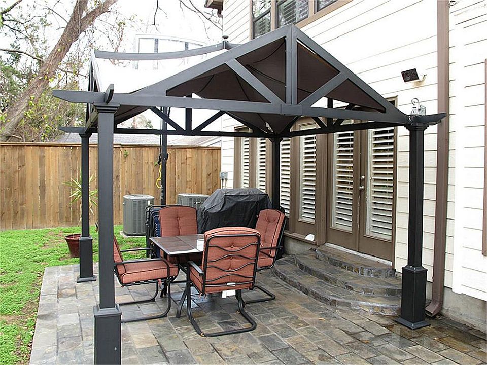  Oversized slate patio!