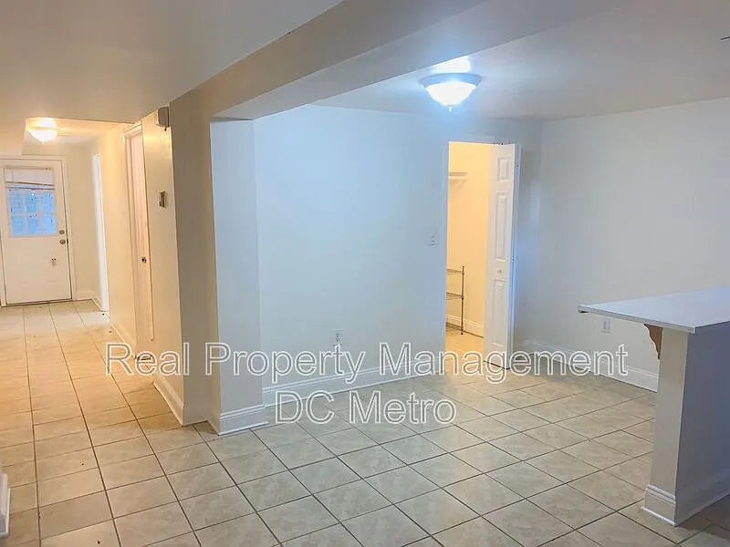 1 bed, 2.0 bath, 900 sqft, $1,475 — Photo 3