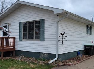 121 E Spirit Ave, Tomahawk, WI 54487