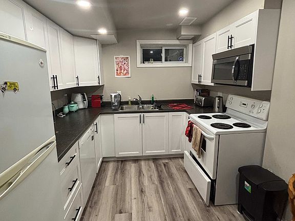 2nd image of 129 Rickson Ave