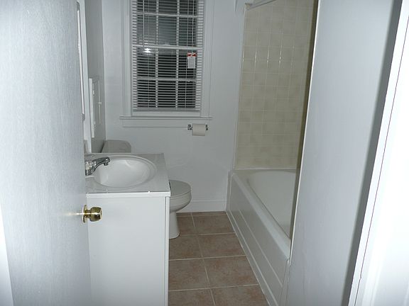 3rd image of 10172 Somerset Ave