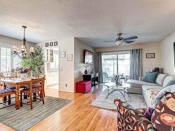 3rd image of 21 Cambria Ln #50