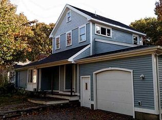 73 Oak Rd, South Kingstown, RI 02879