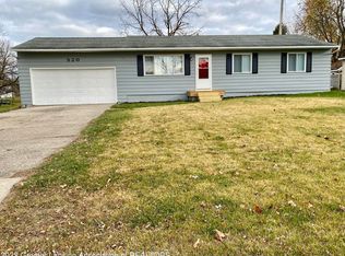 520 Renker Rd, Lansing, MI 48917