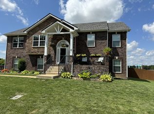 801 Macon Ln, Clarksville, TN 37042