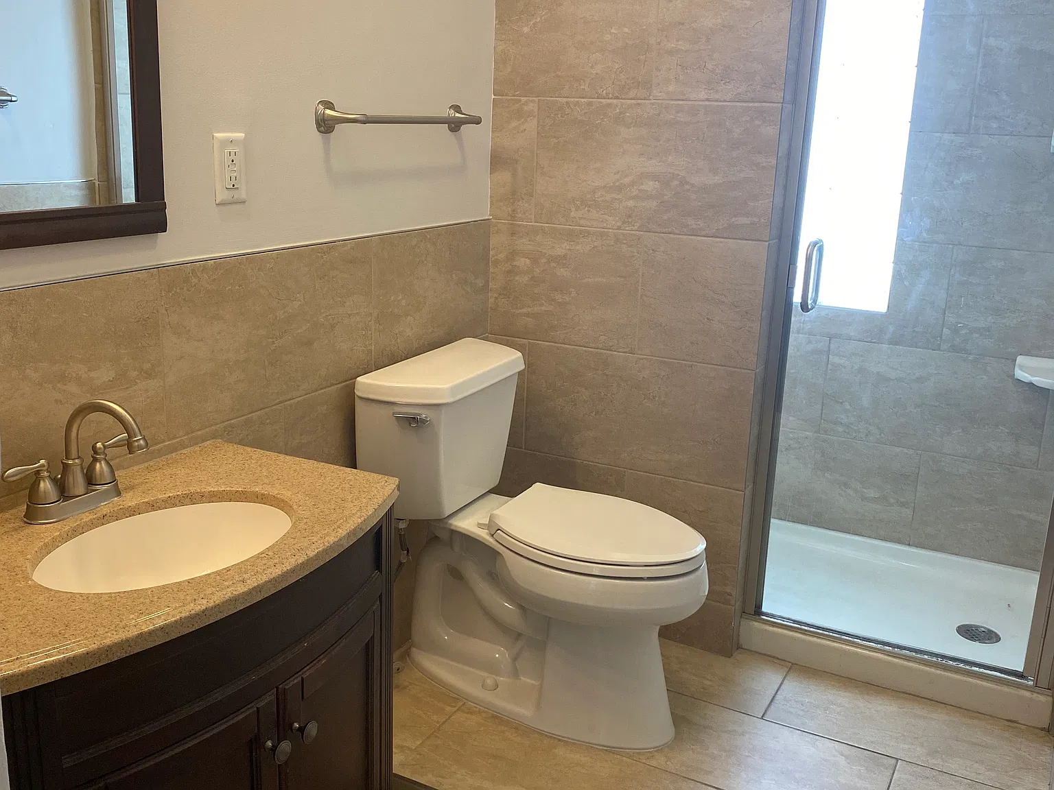 3 bed, 1500 sqft, $2,499 — Photo 4
