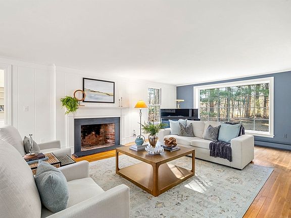 4th image of 26 Decatur Ln