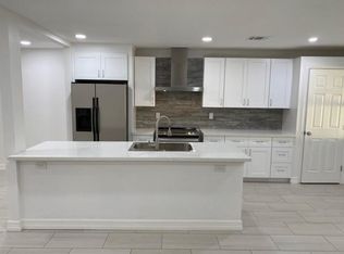 11319 Lockgate Ln, Houston, TX 77048