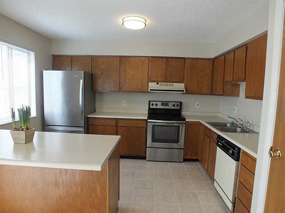 4th image of 7569 Granby Way #97