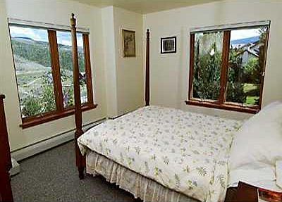 4th image of 2130 Longspur Ln #B
