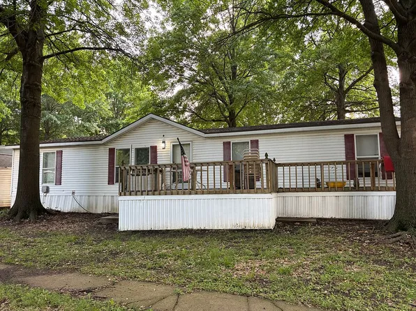 320 John Ross Rd, Belton, MO 64012