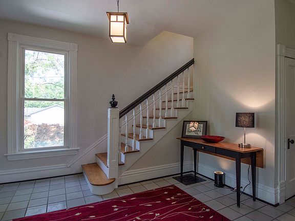 4th image of 465 Bacon Ave