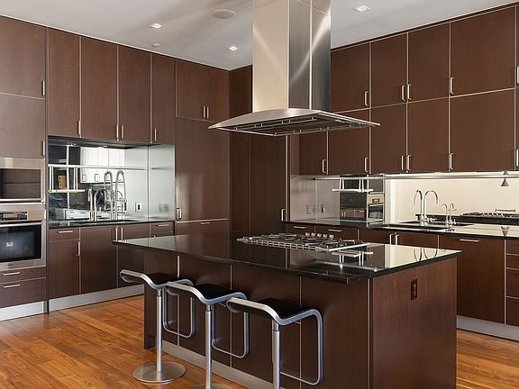 5th image of 22 Mercer St Penthouse A