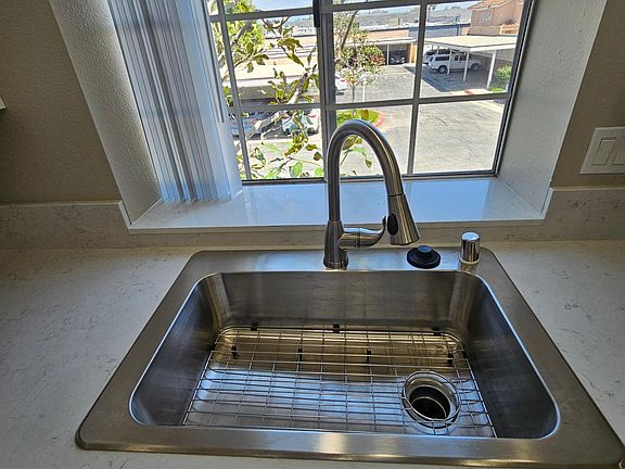 5th image of 739 Paularino Ave #2B-2Ba-1010Sqft