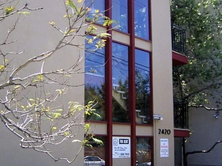 2420 Dwight Way #8 — Photo 3