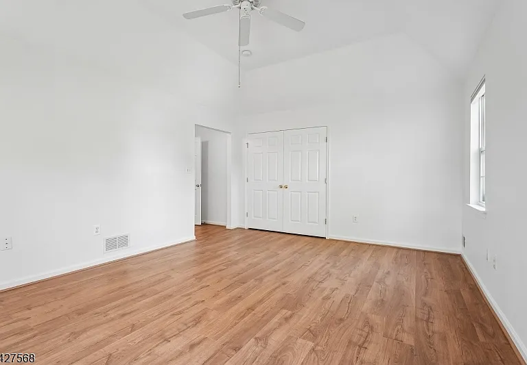 1 Leigh Rd — Photo 22