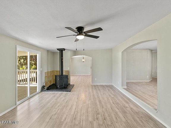 4th image of 9675 S Sunset Dr
