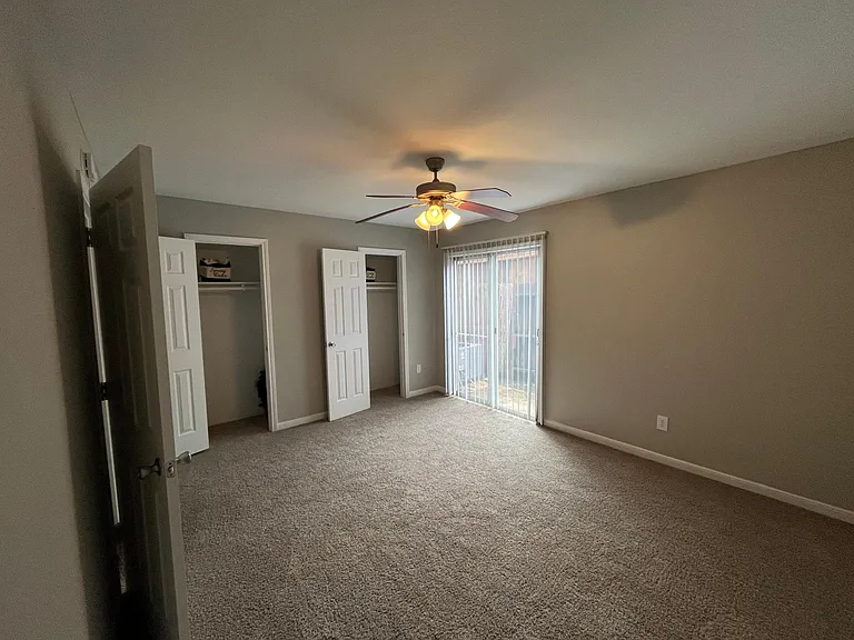 Spring Oaks — Photo 28