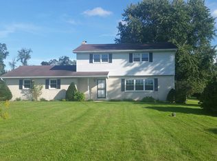 1260 Old Mountain Rd, Wellsville, PA 17365