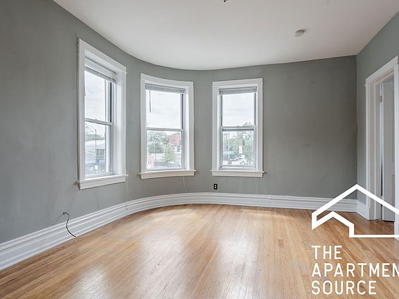 2nd image of 3603 N Ashland Ave #2