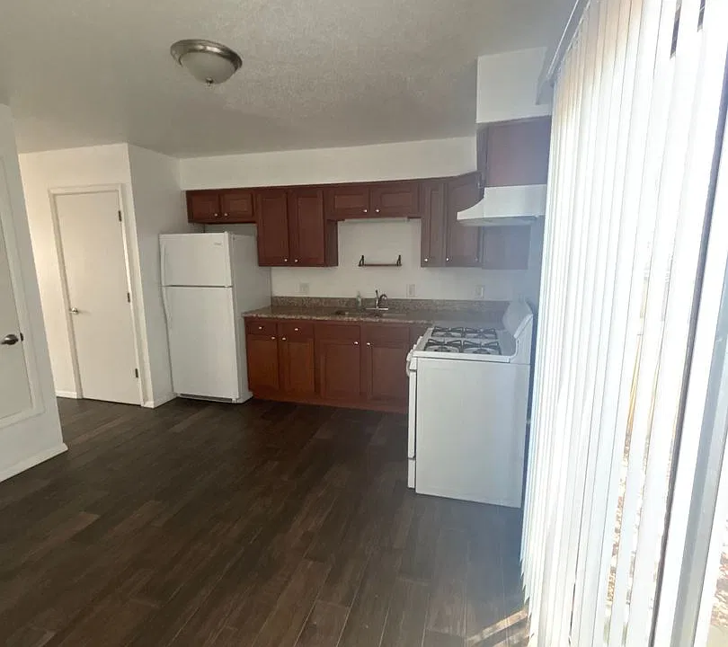 12128 Menaul Blvd NE