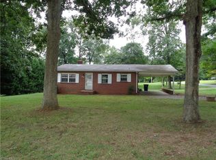 3630 Beeson Dairy Rd, Winston Salem, NC 27105