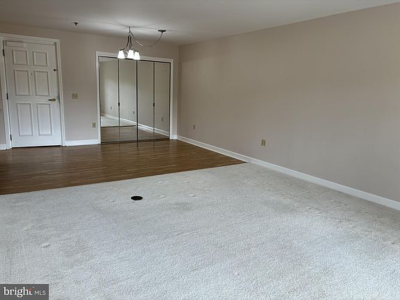 4th image of 305 Village Heights Dr APT 222