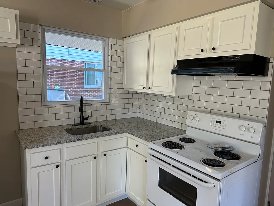 283 Myrtle Dr