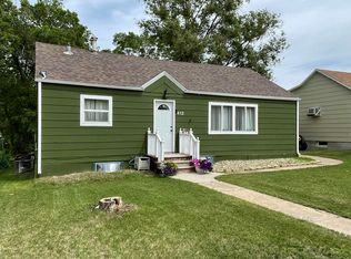 412 N Main St, Watford City, ND 58854