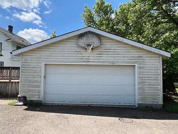 5th image of 326 Lindale Ave