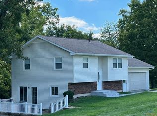 30930 Forthview Rd, Edwards, MO 65326