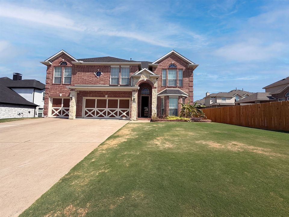 1st image of 409 Lone Oak Ct