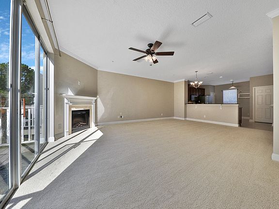 4th image of 4480 Congressional Dr
