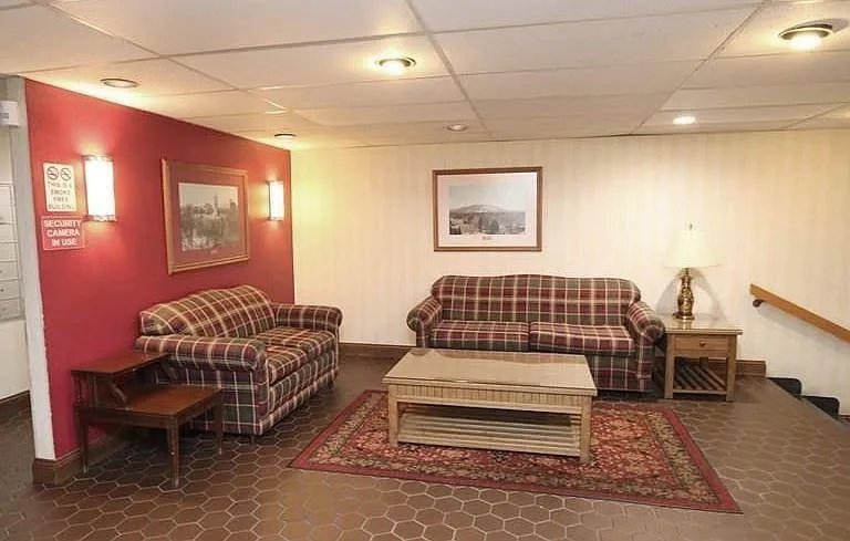 200 Highland Ave #101 — Photo 20