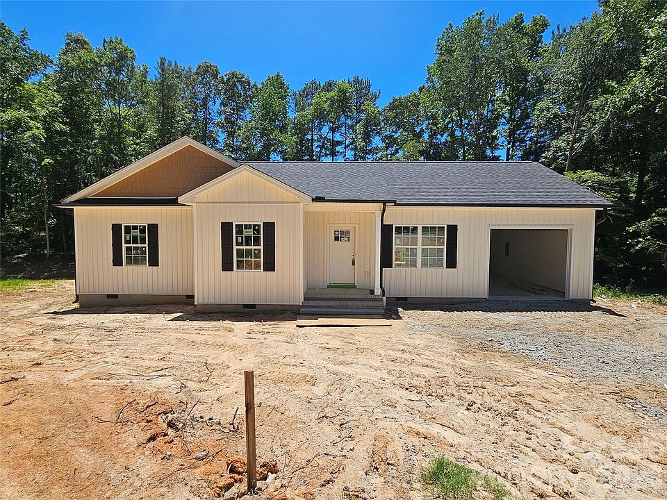1st image of 2566 Heather Ln