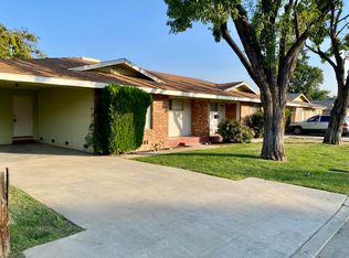 608 N Blackstone St, Tulare, CA 93274