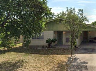 215 N Mayberry Blvd, Alton, TX 78573