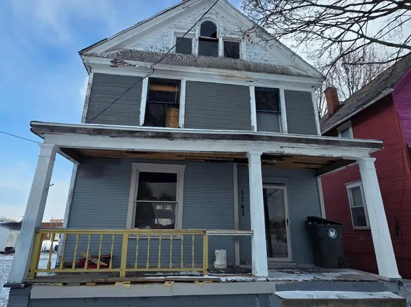 1161 Spring Ave NE, Canton, OH 44704