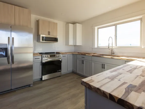 546 Alaska Frontage Rd, Belgrade, MT 59714