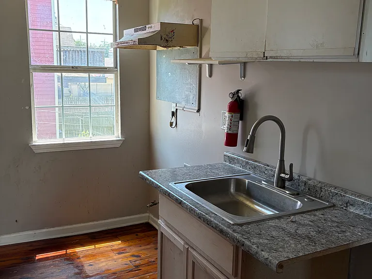 2219 S Liberty St #2D — Photo 4
