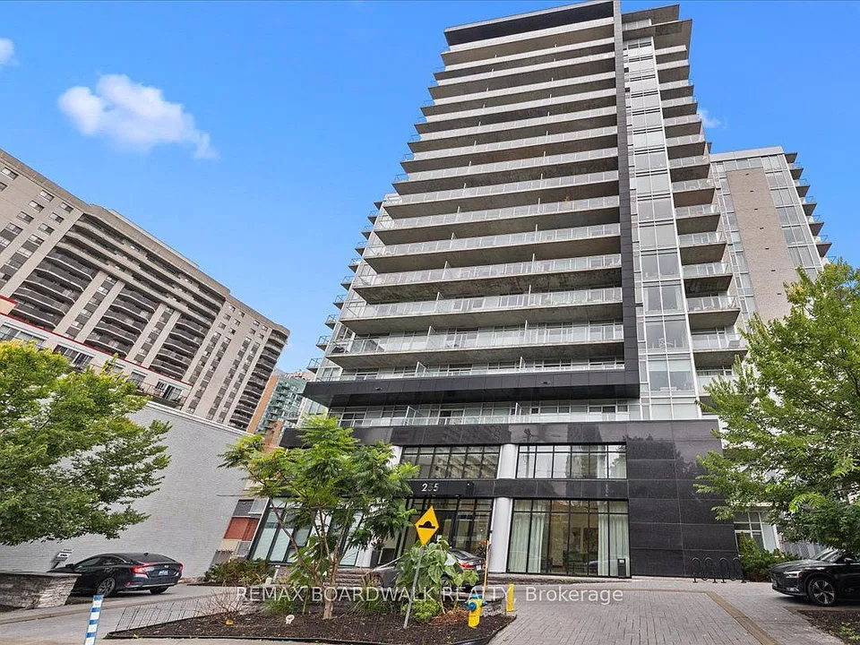 255 Bay St E #112