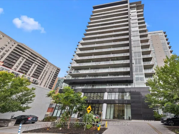 255 Bay St E #112, Ottawa, ON K1R 0C5