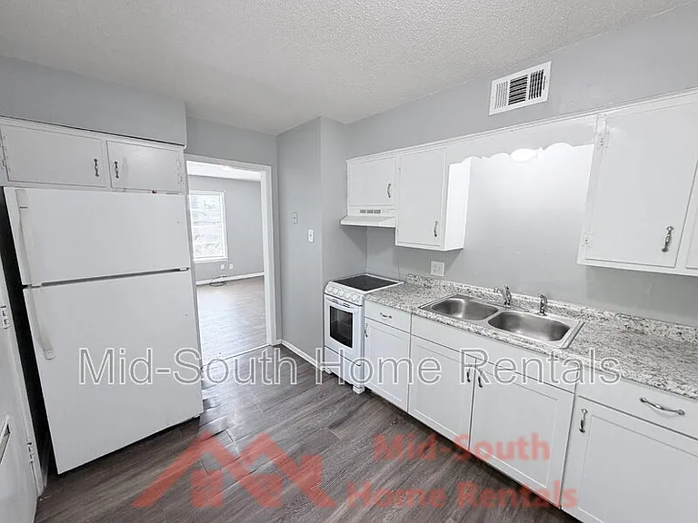 3969 Southlawn Ave #6 — Photo 6